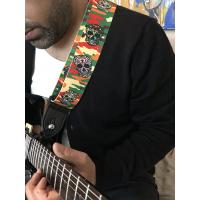 Renkli Kurukafa Desenli Gitar Askısı