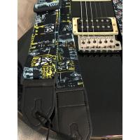 Siyah Karikatür Desenli Gitar Askısı